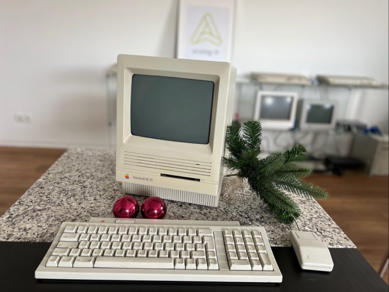 Apple Macintosh SE_30 3