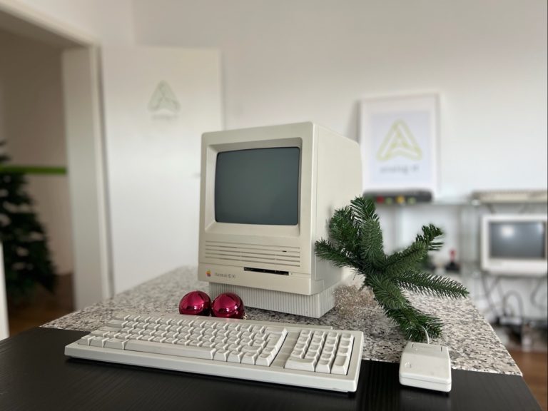 Apple Macintosh SE_30